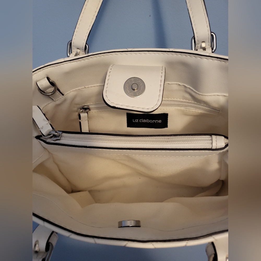 White Liz Claiborne Quilted Satchel with Floral Accent EUC - Picture 4 of 6